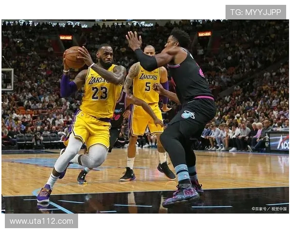 NBA直播湖人vs热火第二节激烈对决,詹姆斯关键三分引爆全场 NBA直播湖人vs热火第二节激烈对决,詹姆斯关键三分引爆全场